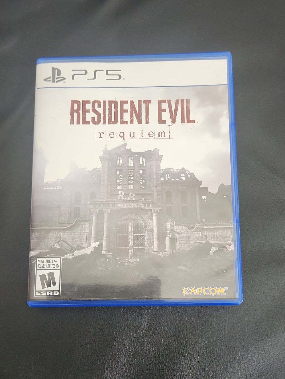 Resident Evil Requiem (PS5) - Black & Blue Case Preowned